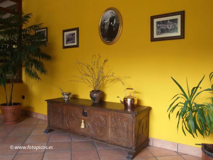 Apartamentos Villa De Cabrales Arenas De Cabrales Zewnętrze zdjęcie